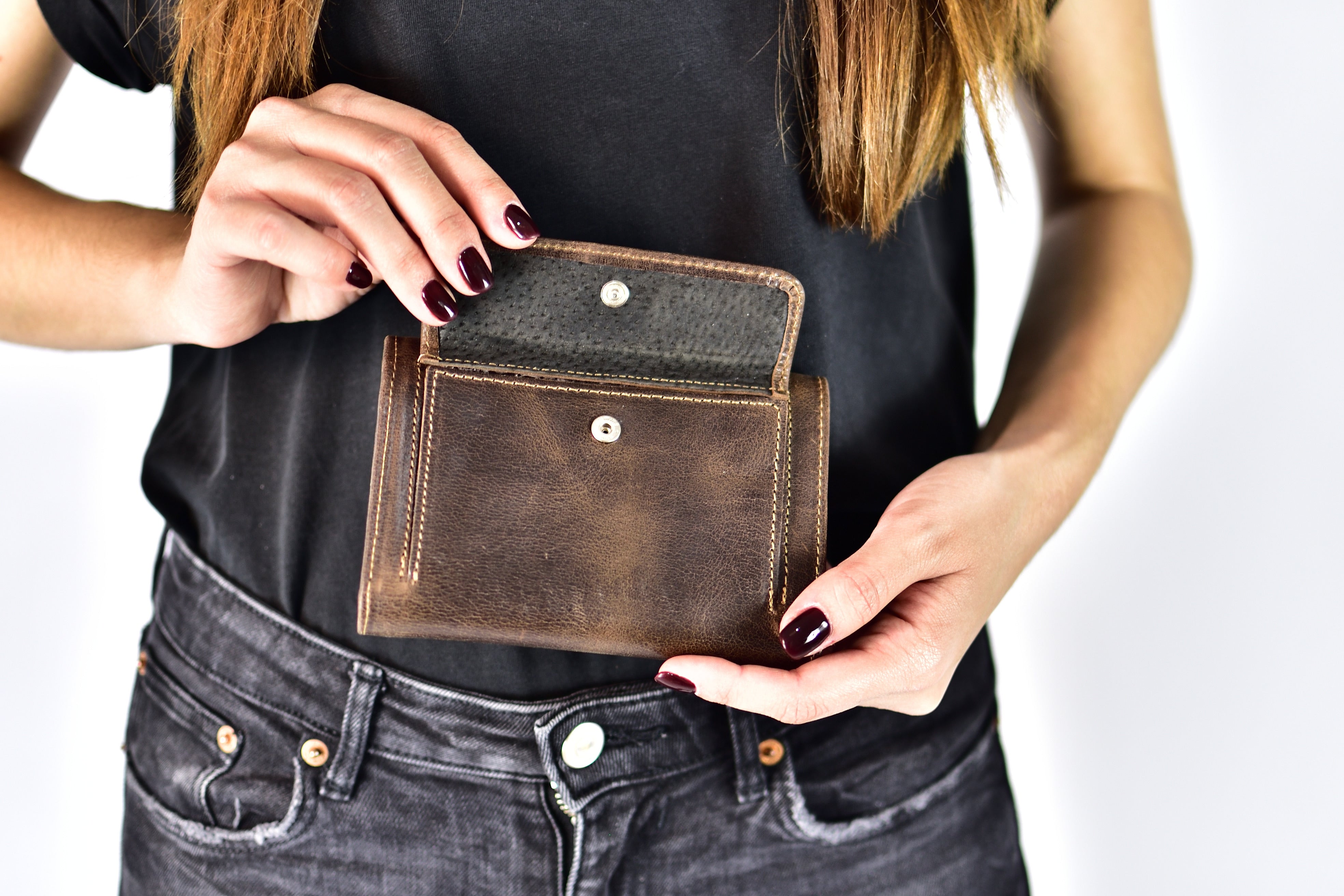 brown leather wallets for women