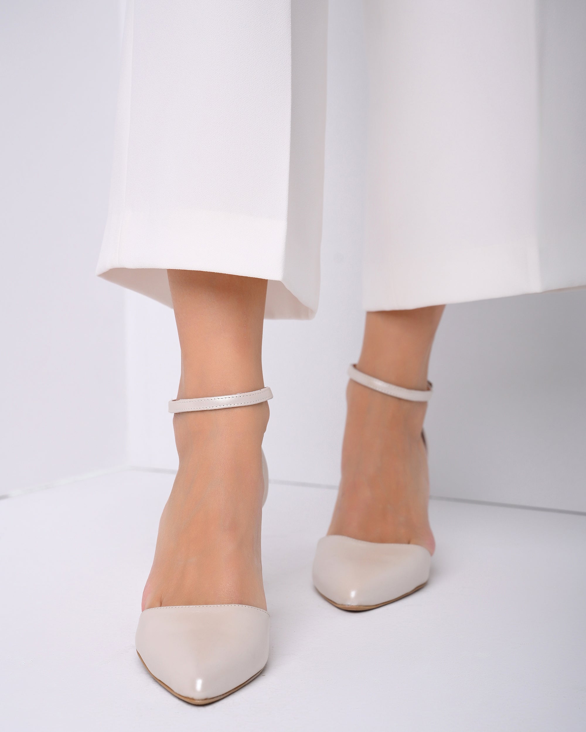 bridal shoes heels ivory
